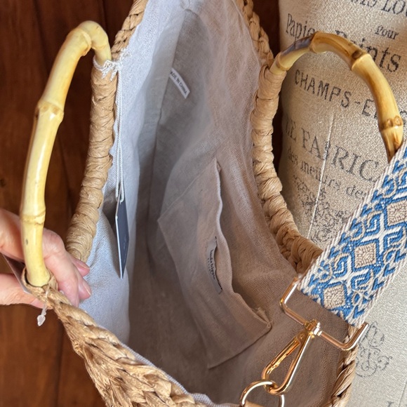 Haute Hippie Natural Straw Tote with Bamboo Handles and Blue Patterned Strap NWT - Picture 5 of 6